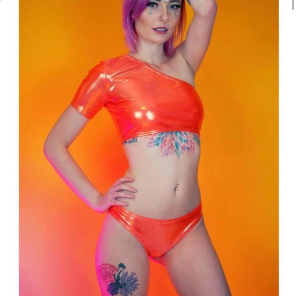 Rave Two Piece Orange ✨SOLD✨